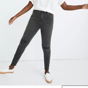 Madewell Curvy High-Rise Skinny Jeans in Black Sea